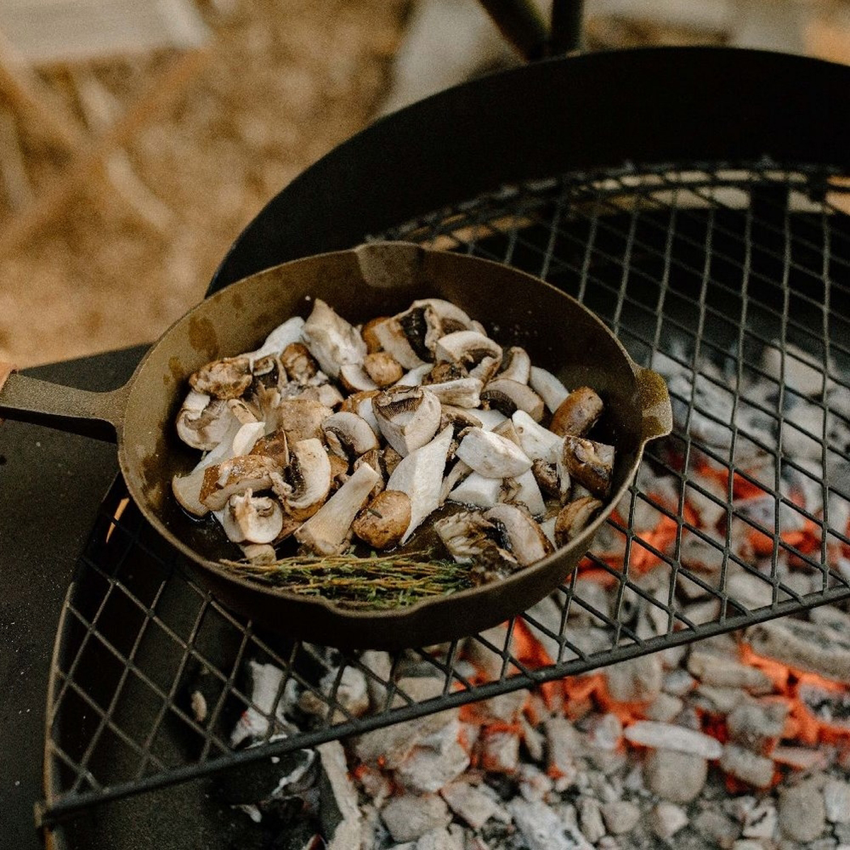 Barebones-panvica-Skillet-25-cm-5web